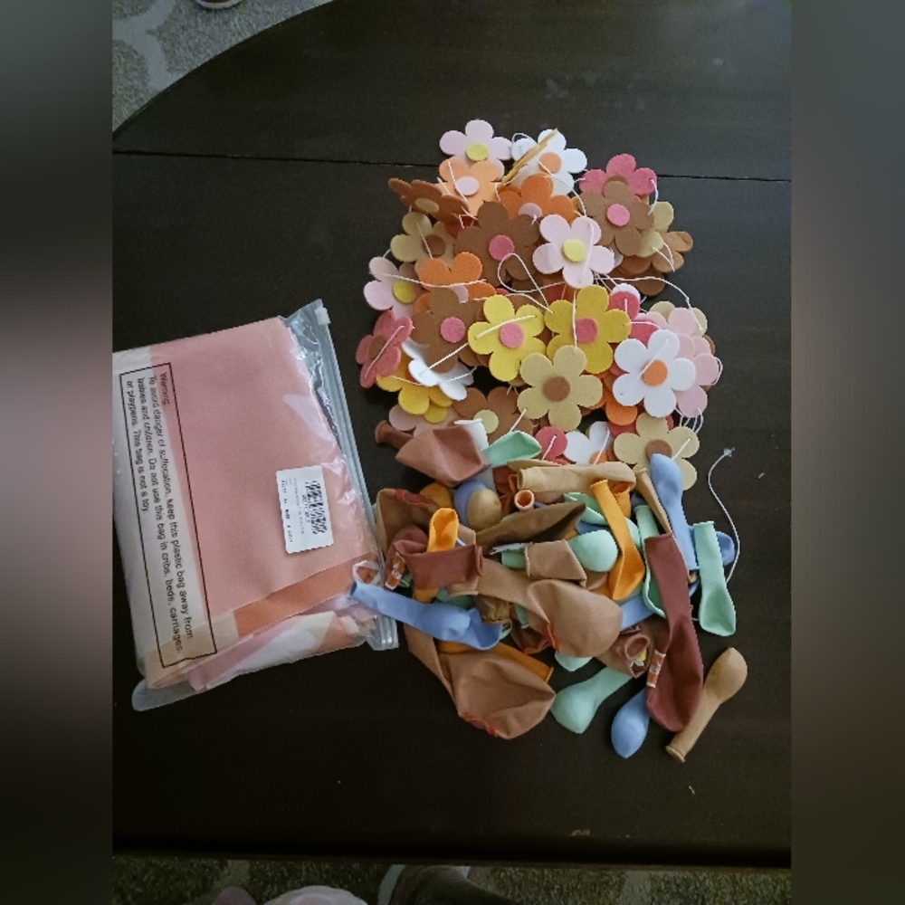 2 groovy birthday decorations